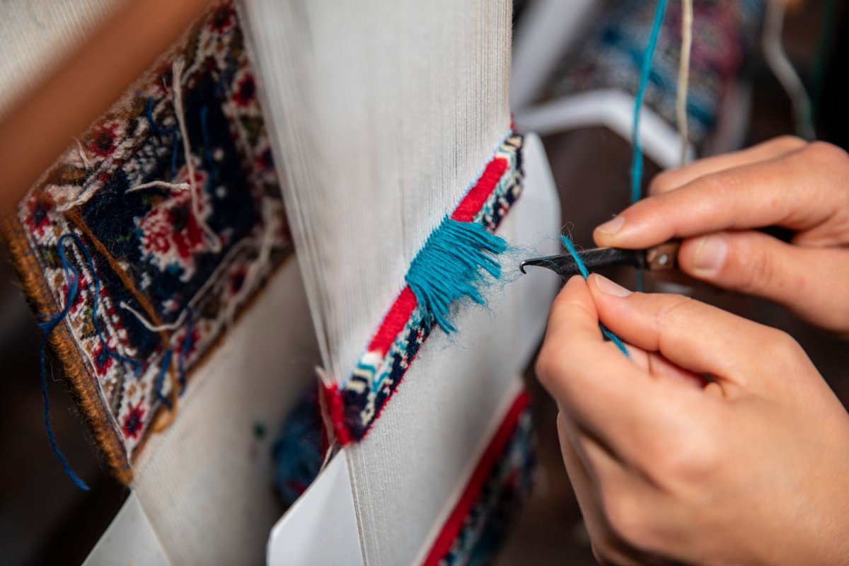 Top 10 Beautiful Ways to Upcycle Your Old Rugs