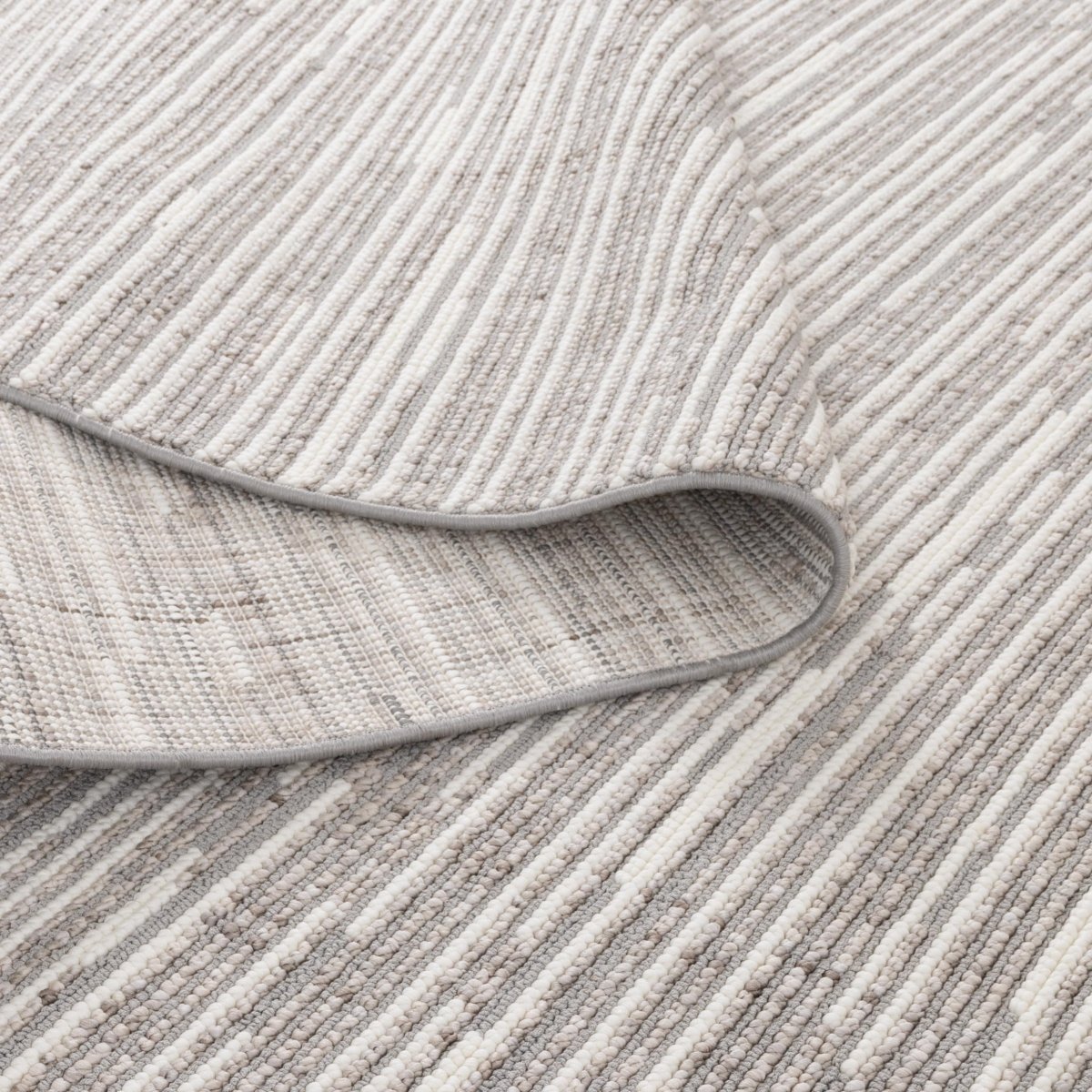 Alira Silver Ivory Loop Lines Rug
