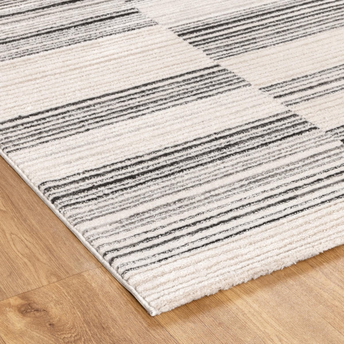 Belisse Lines Grey Rug