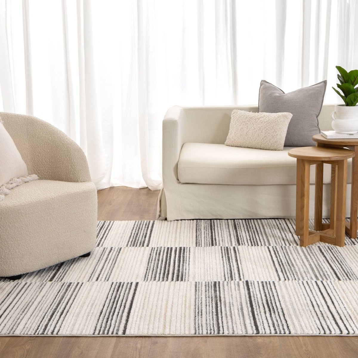 Belisse Lines Grey Rug