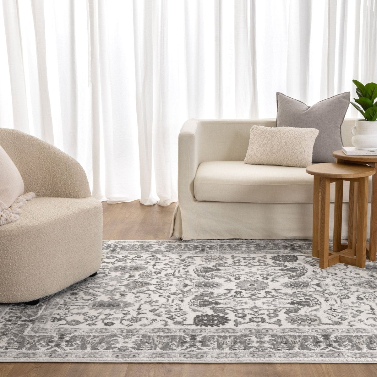 Belisse Oriental Border Grey Rug