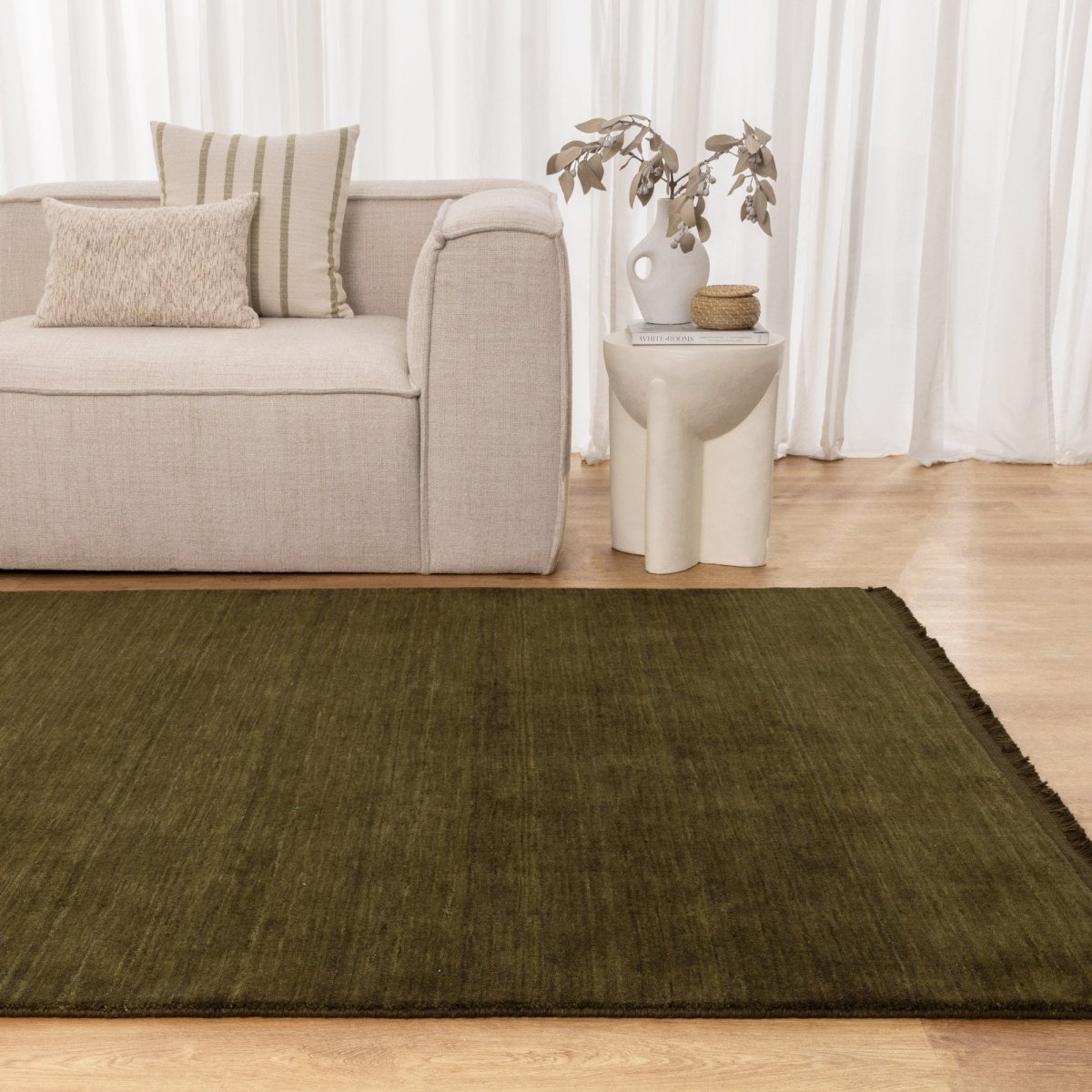 Lamia Green Hand-Knotted Wool Rug