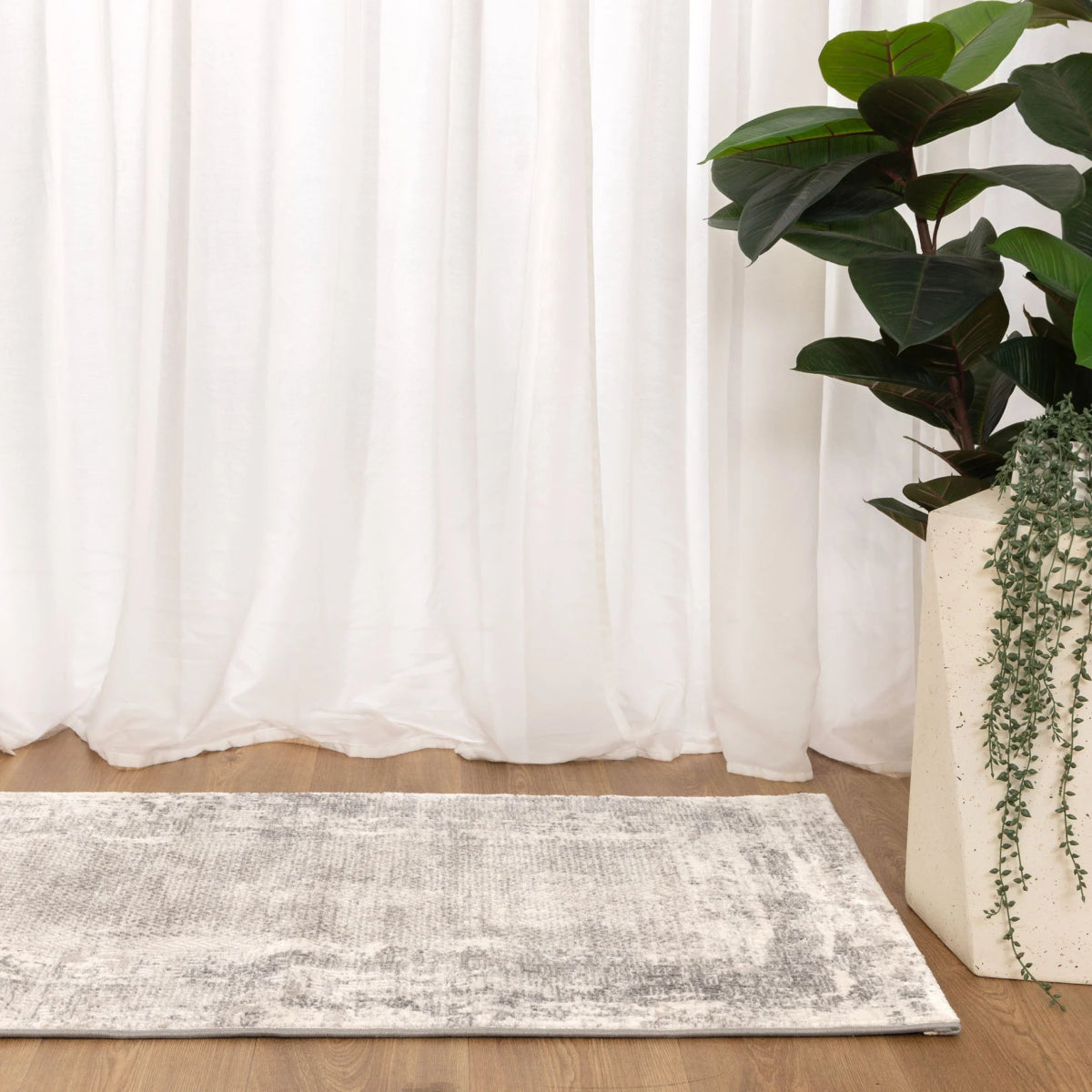 Liora Distressed Border Beige Grey Rug