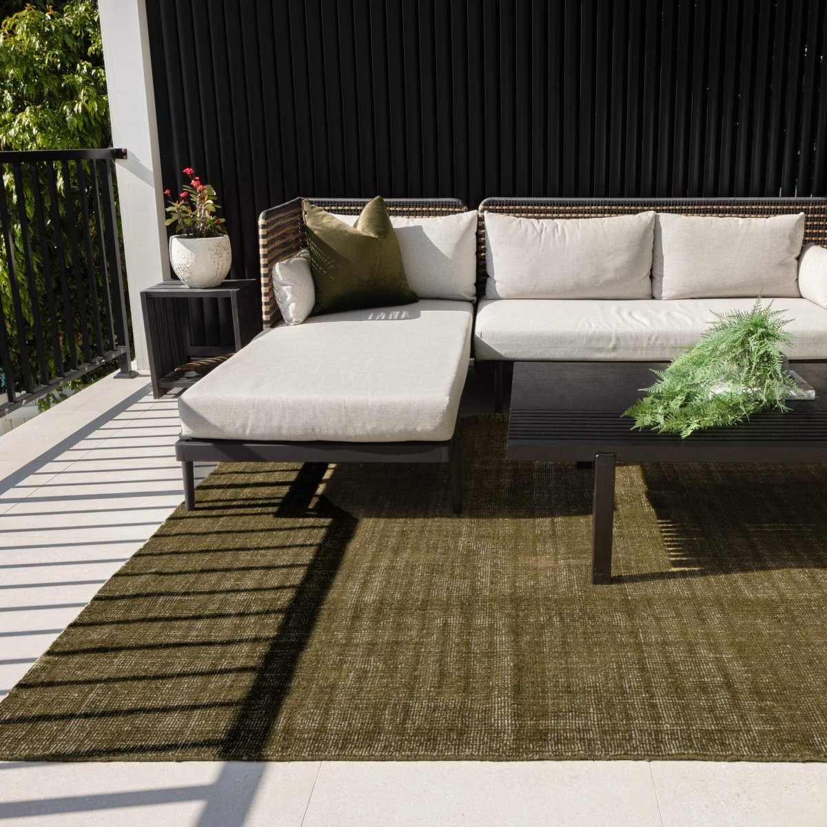 Novara Olive Green Indoor Outdoor Rug