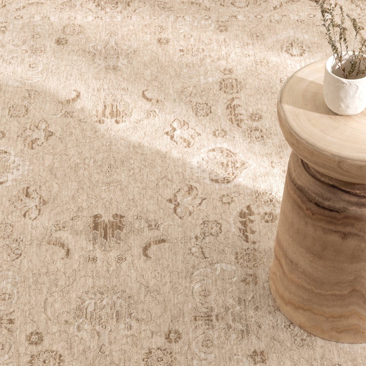 Roselle Warm Biscotti Vintage Beige Rug