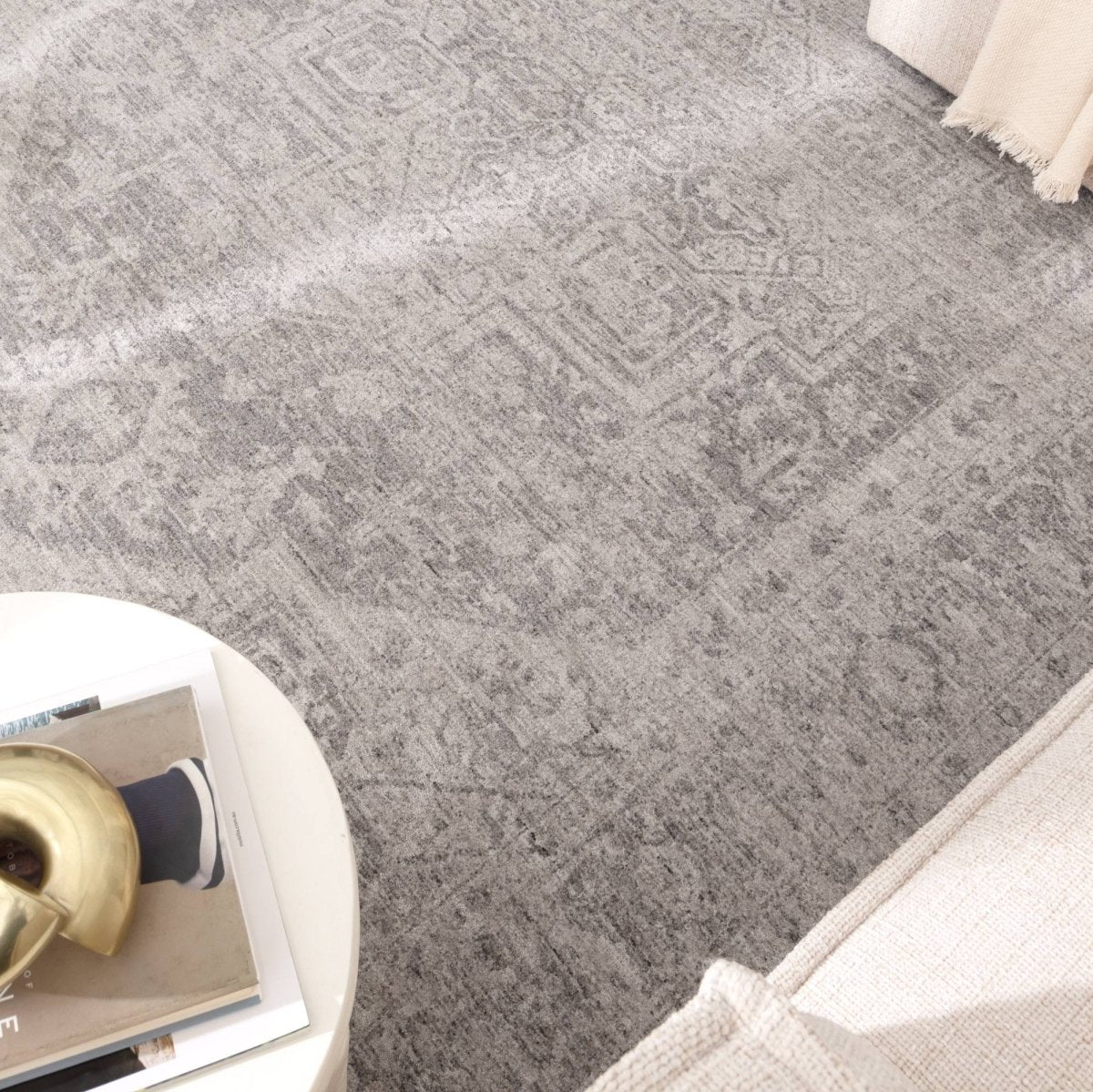 Tarra Distressed Medallion Grey Rug
