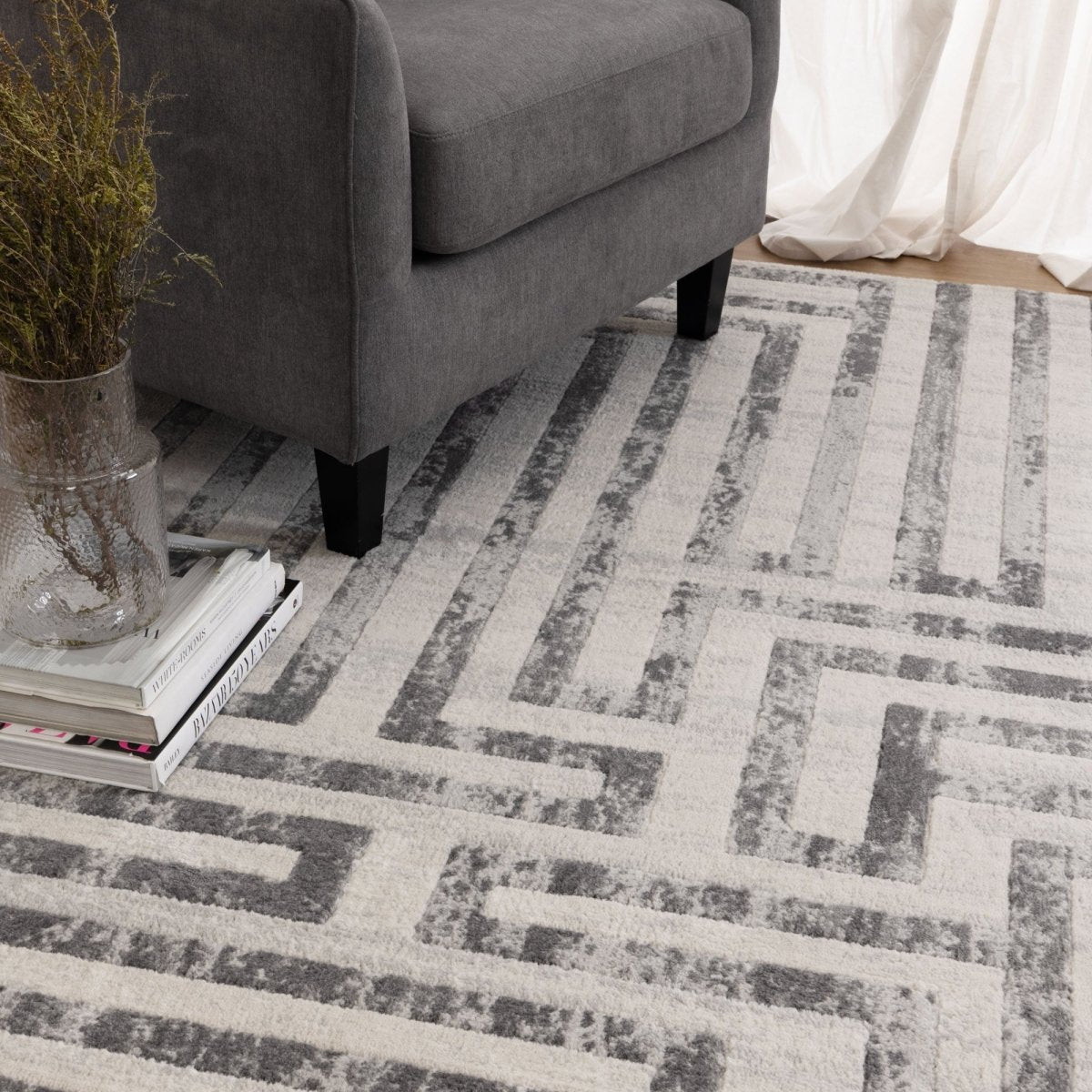 Velvet Maze Grey Modern Rug Area Rug | Ruggy