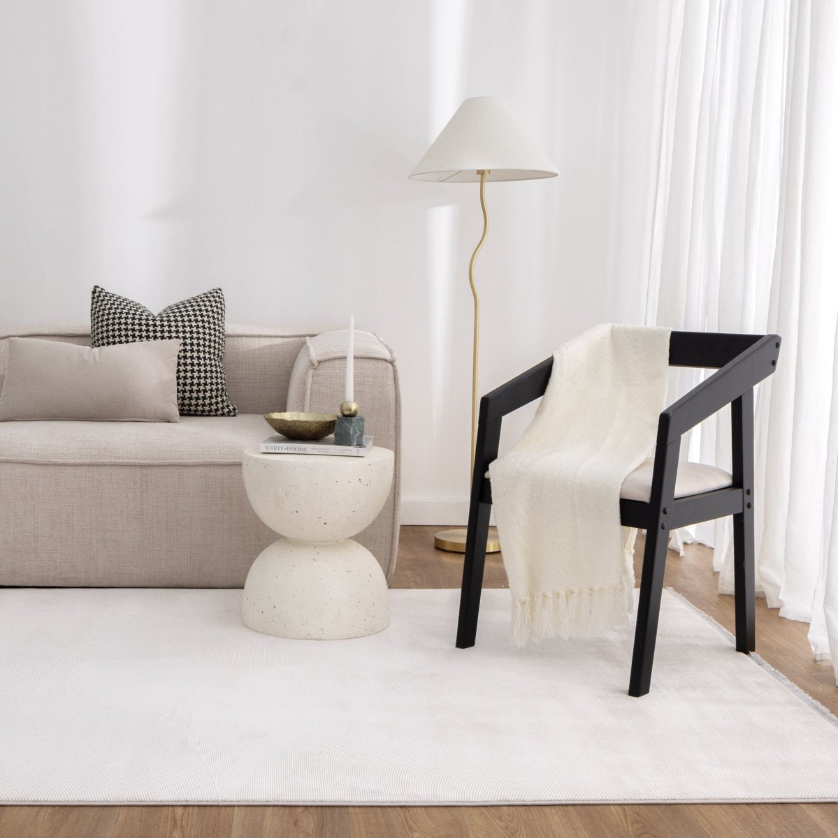 Walwa Geometric Lines White Modern Rug