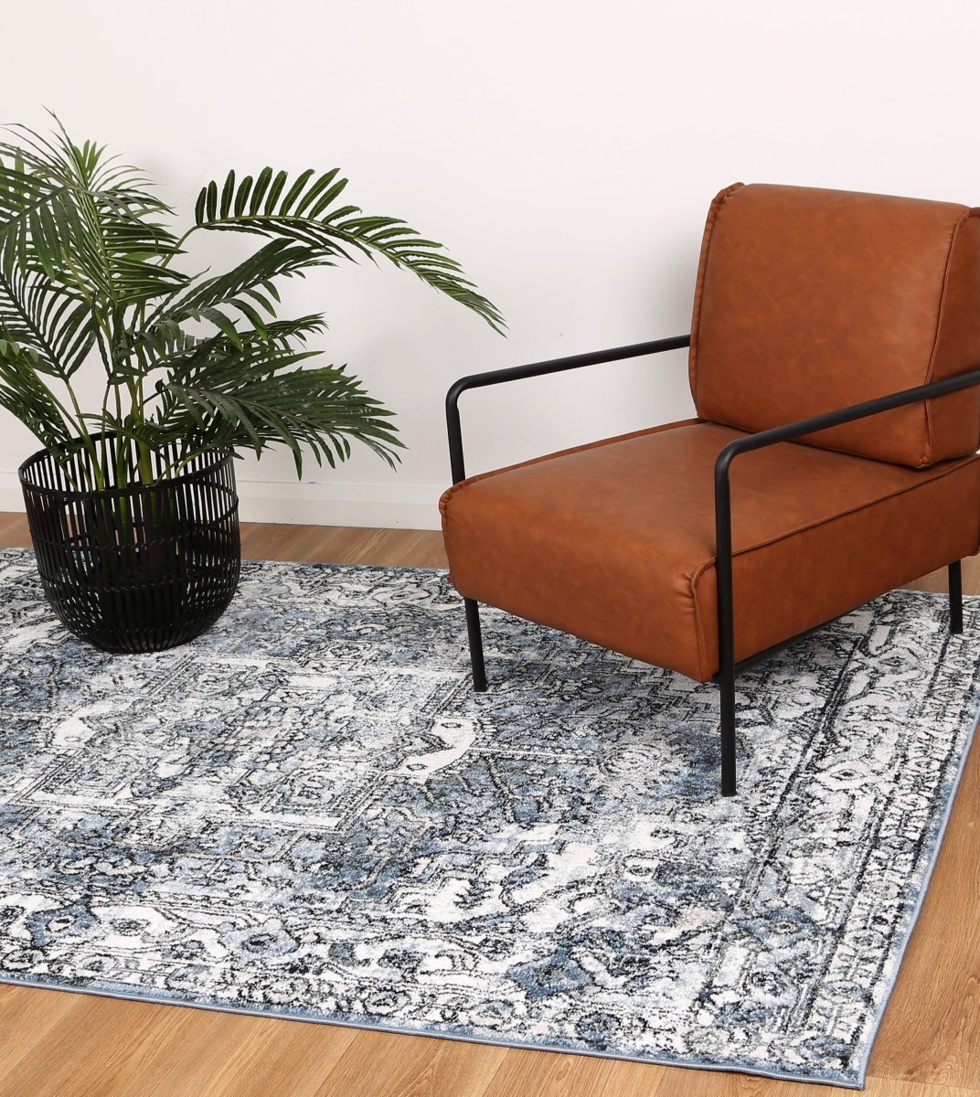 Artique Traditional Blue Rug - Ruggy
