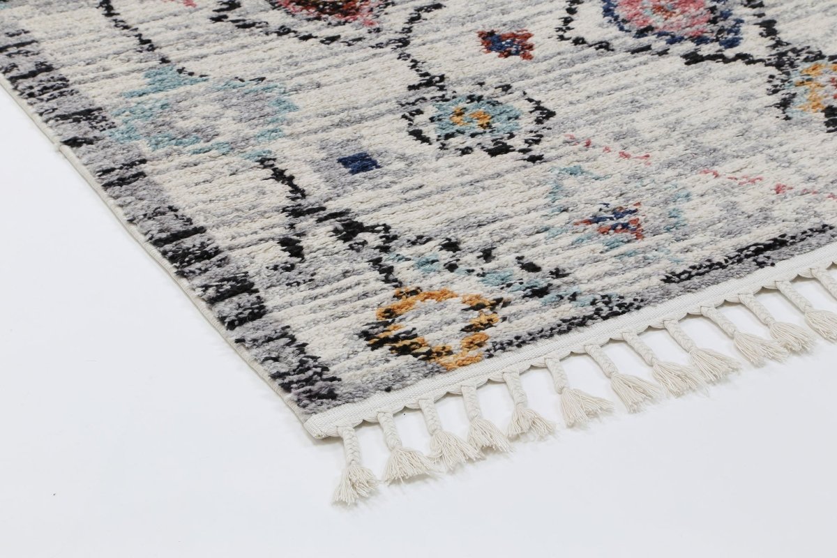 Divine Vintage Boho Taza White Rug - Ruggy