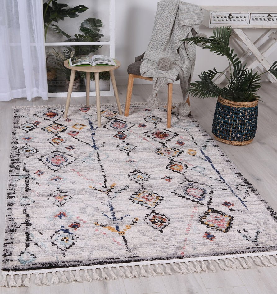 Divine Vintage Boho Taza White Rug - Ruggy