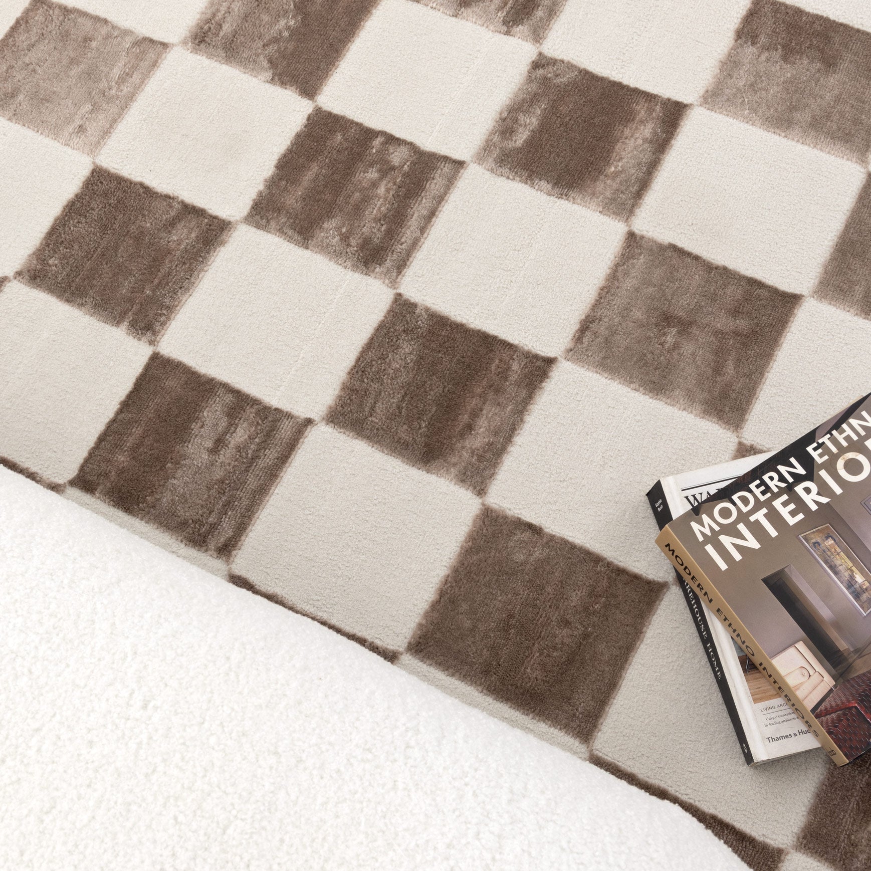 Cleo Checkered Cream Brown Rug