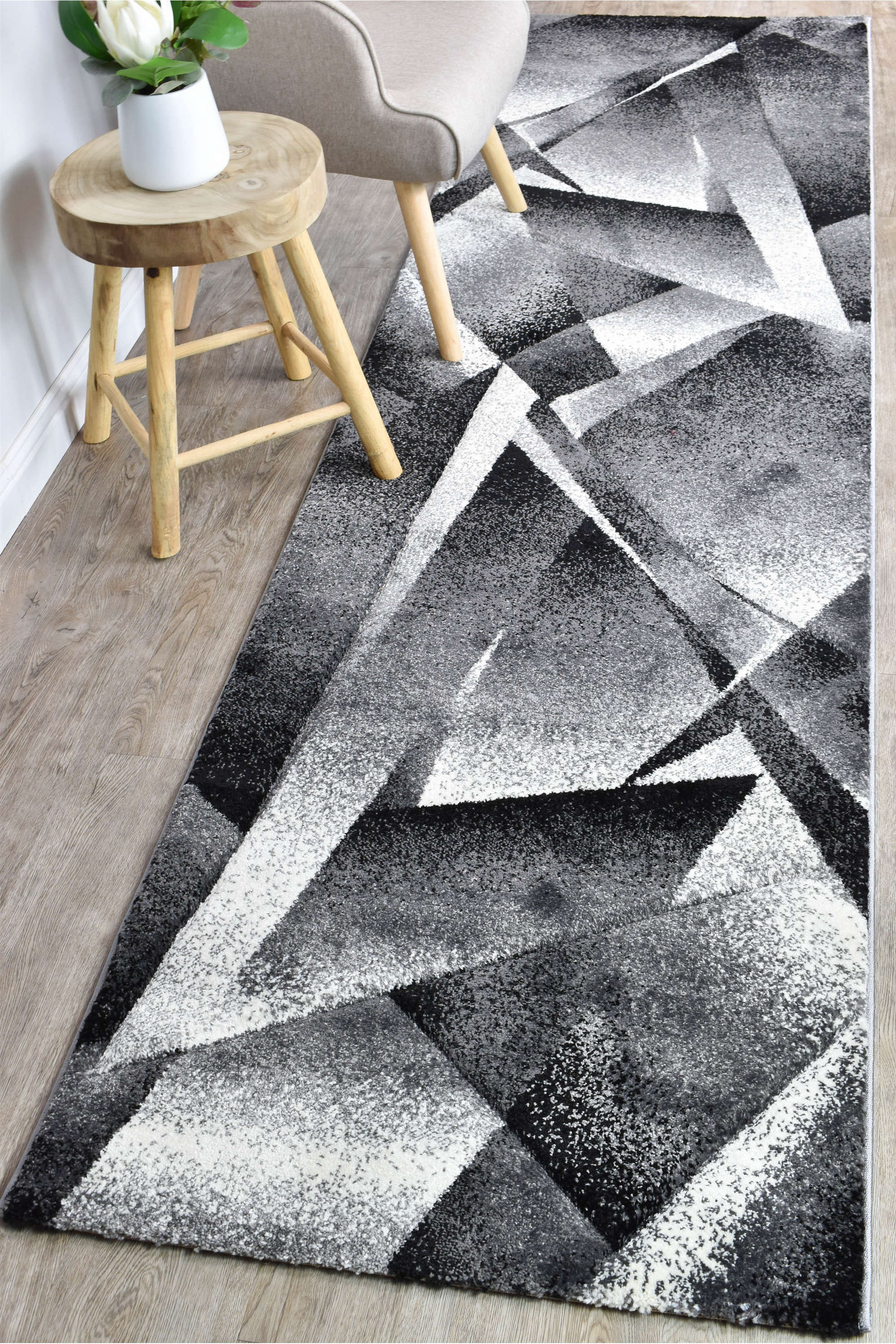 Sol Grey Trigonal Rug