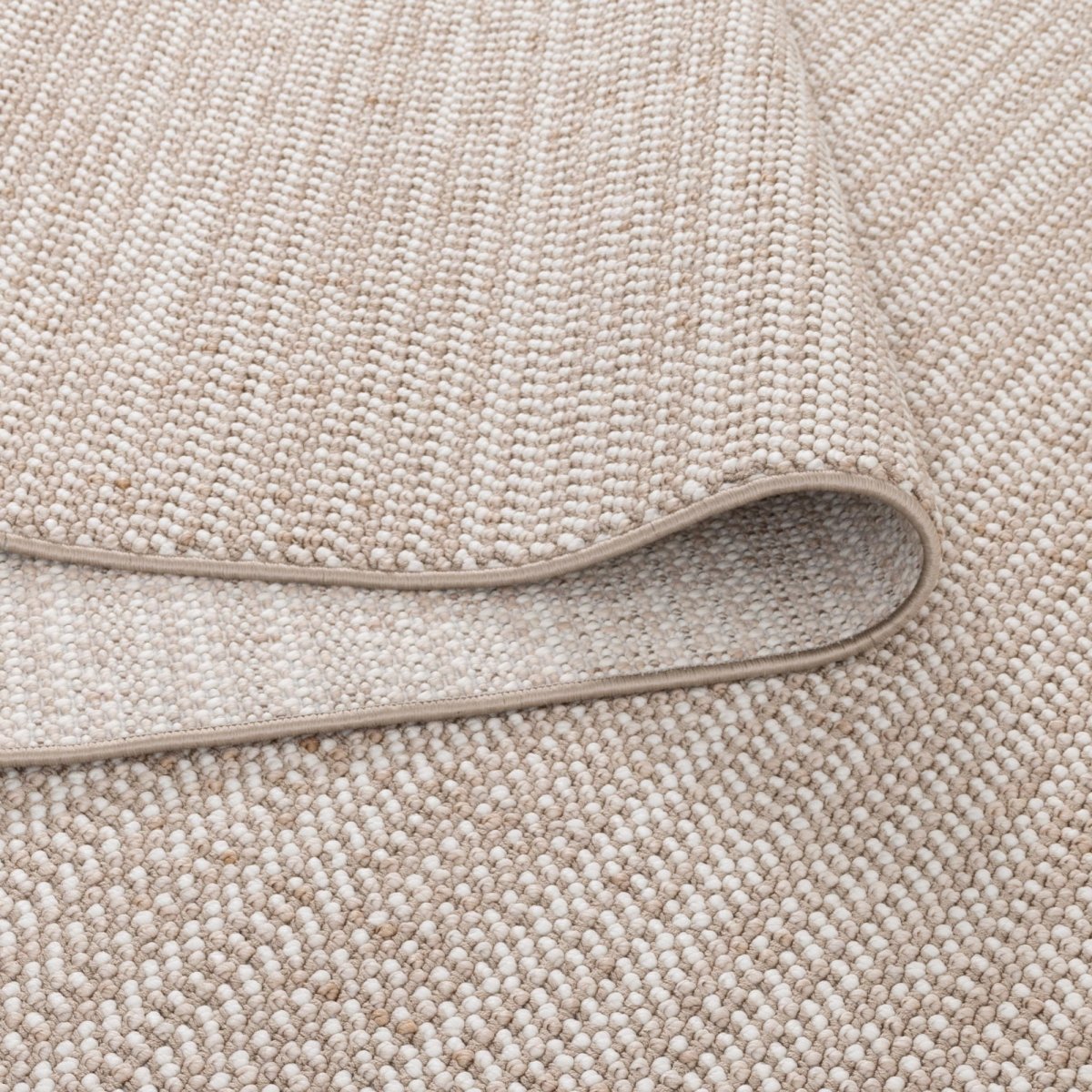 Alira Ivory Beige Loop Rug