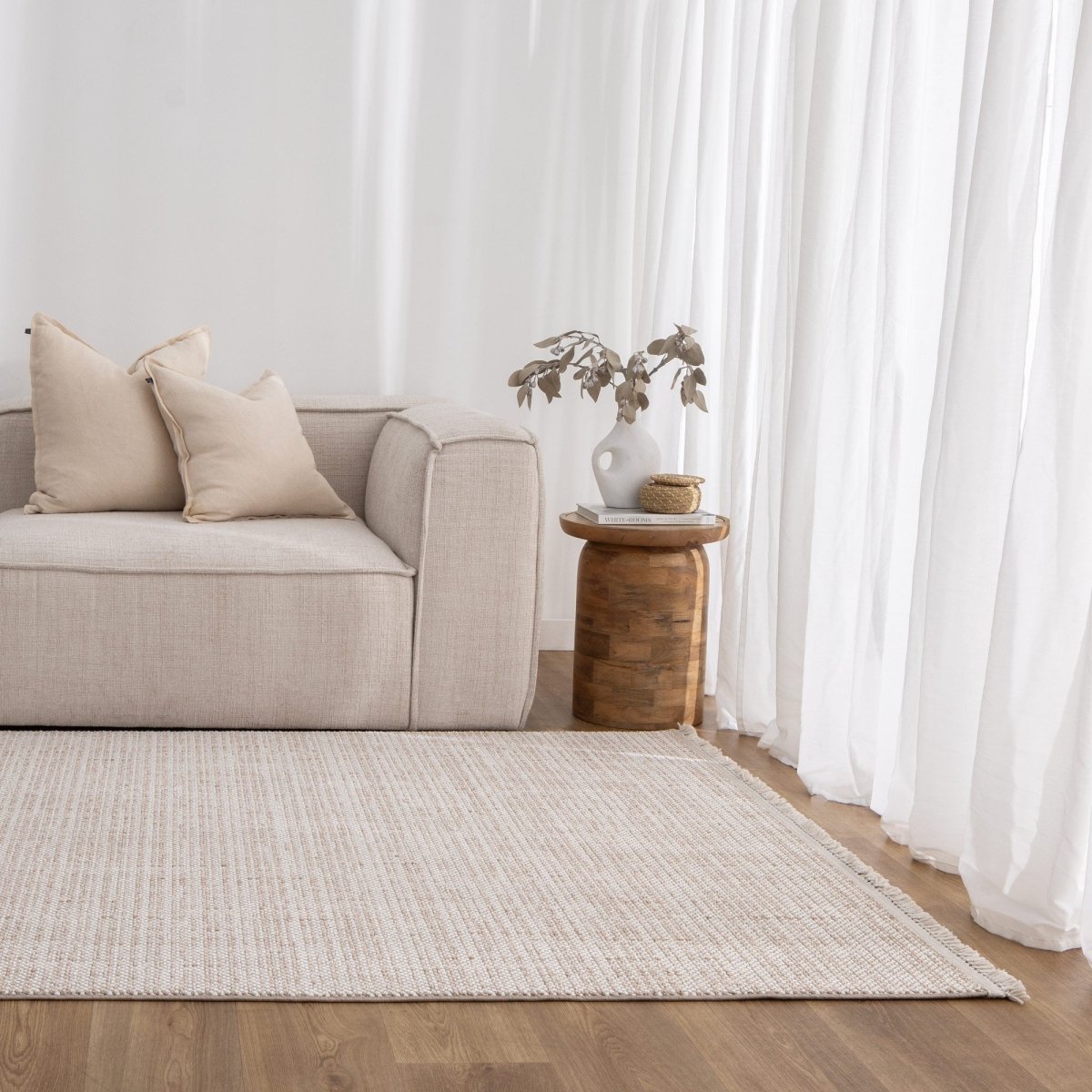 Alira Ivory Beige Loop Rug