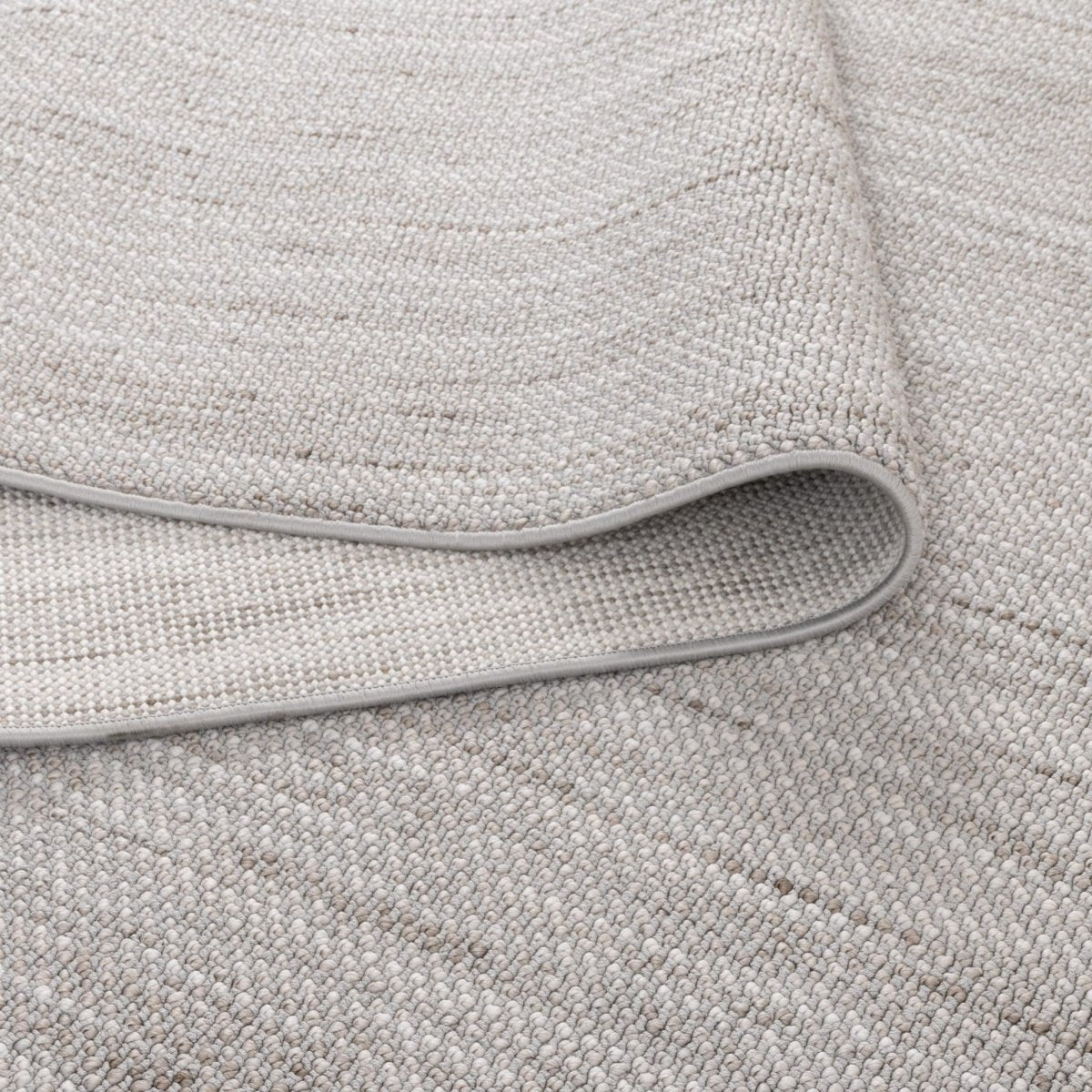 Alira Silver Loop Rug