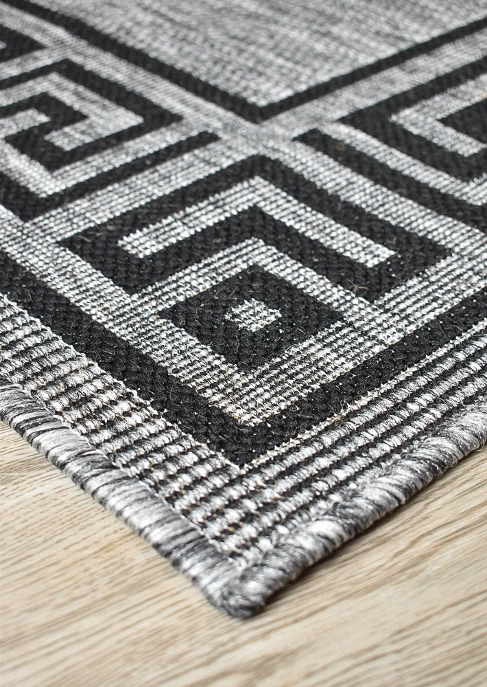 Amara Border Light Grey Outdoor Rug