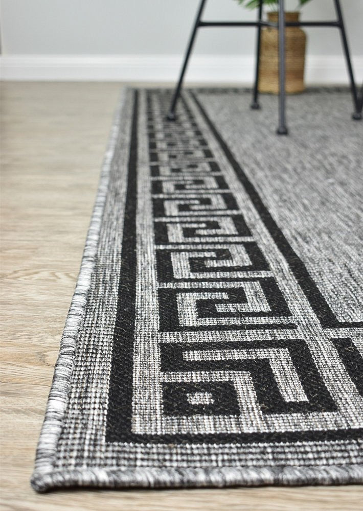 Amara Border Light Grey Outdoor Rug