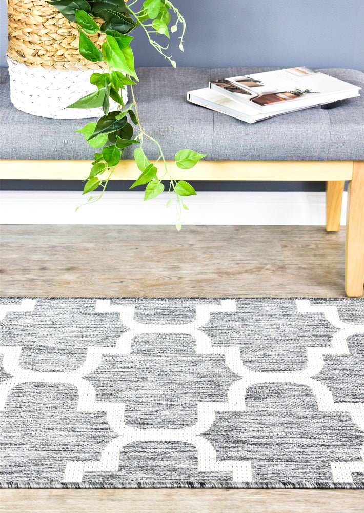 Amara Crown Light Grey Outdoor Rug