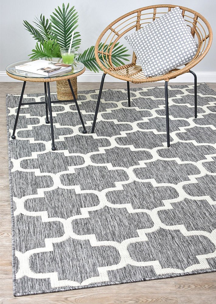 Amara Crown Light Grey Outdoor Rug