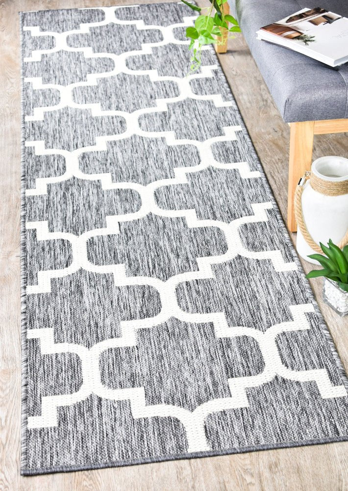 Amara Crown Light Grey Outdoor Rug