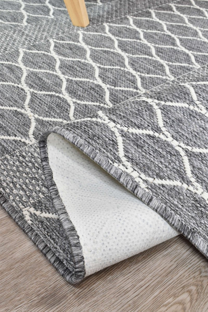 Amara Diamond Grey Outdoor Rug