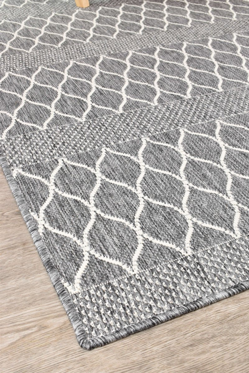 Amara Diamond Grey Outdoor Rug