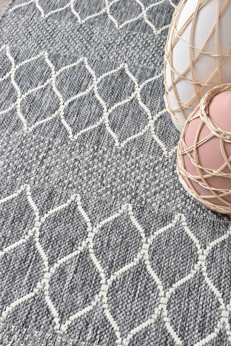 Amara Diamond Grey Outdoor Rug