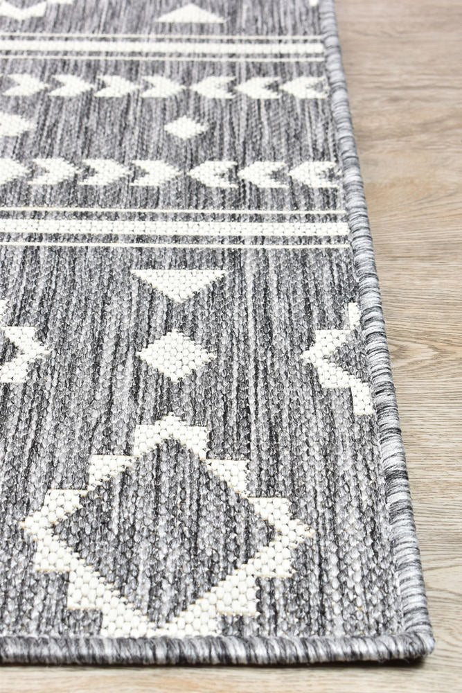 Amara Grey Cream Tribal Outdoor Rug