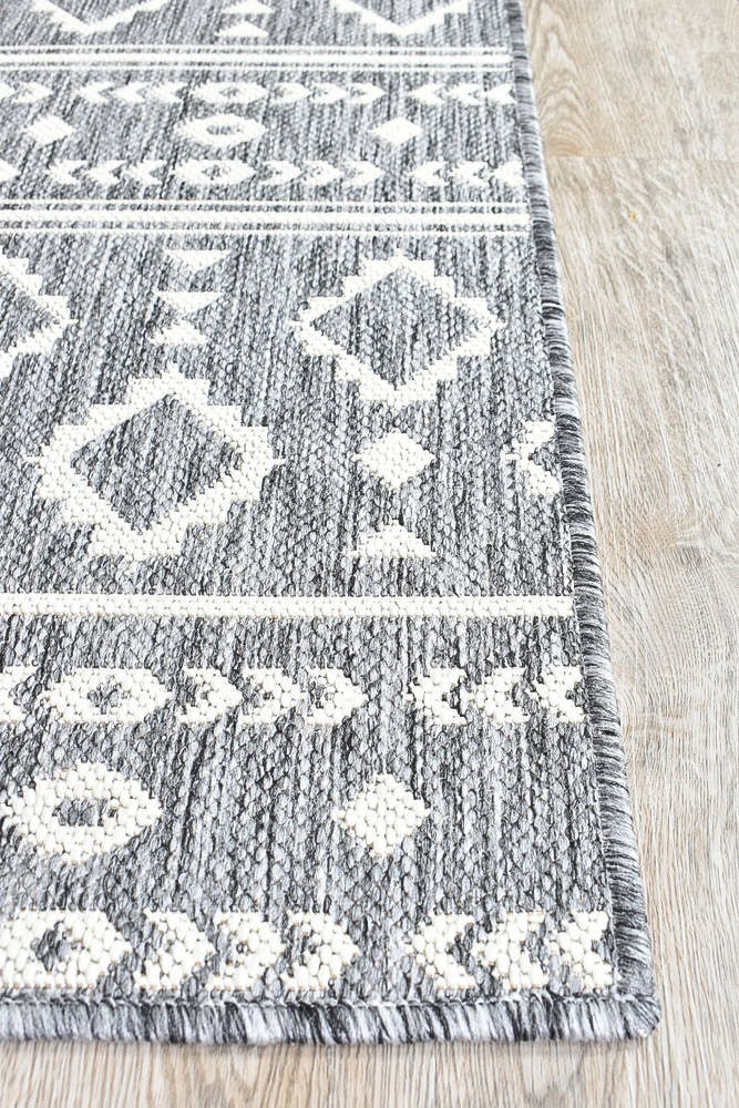 Amara Grey Cream Tribal Outdoor Rug