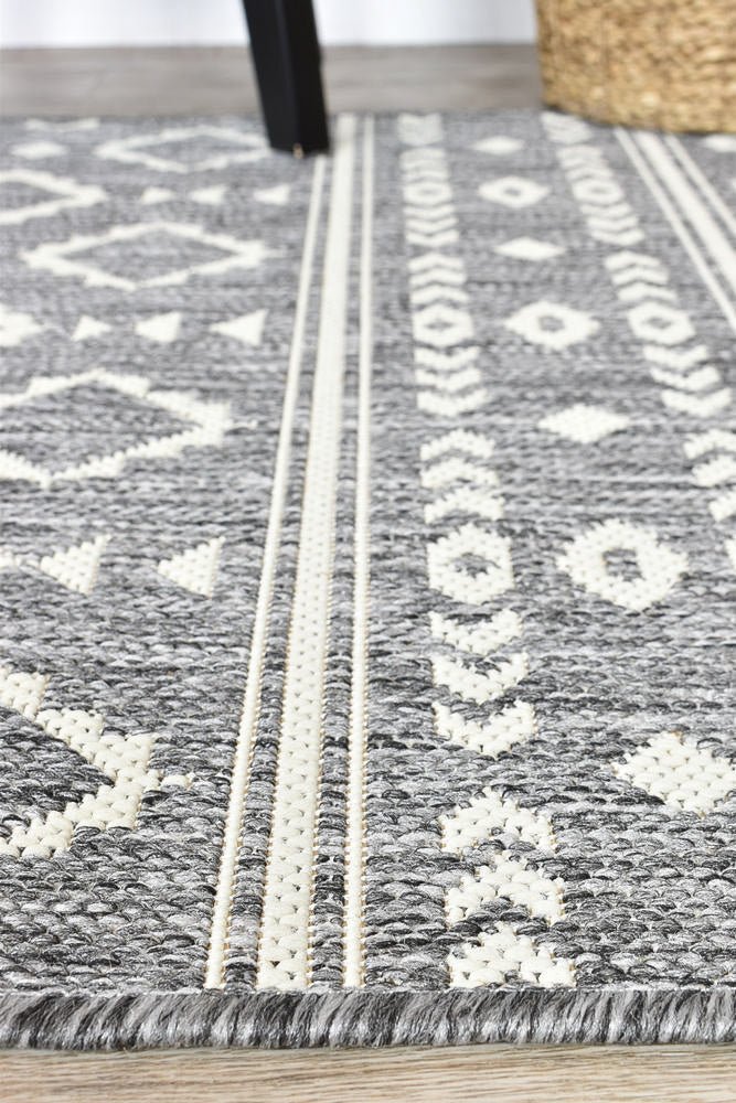 Amara Grey Cream Tribal Outdoor Rug