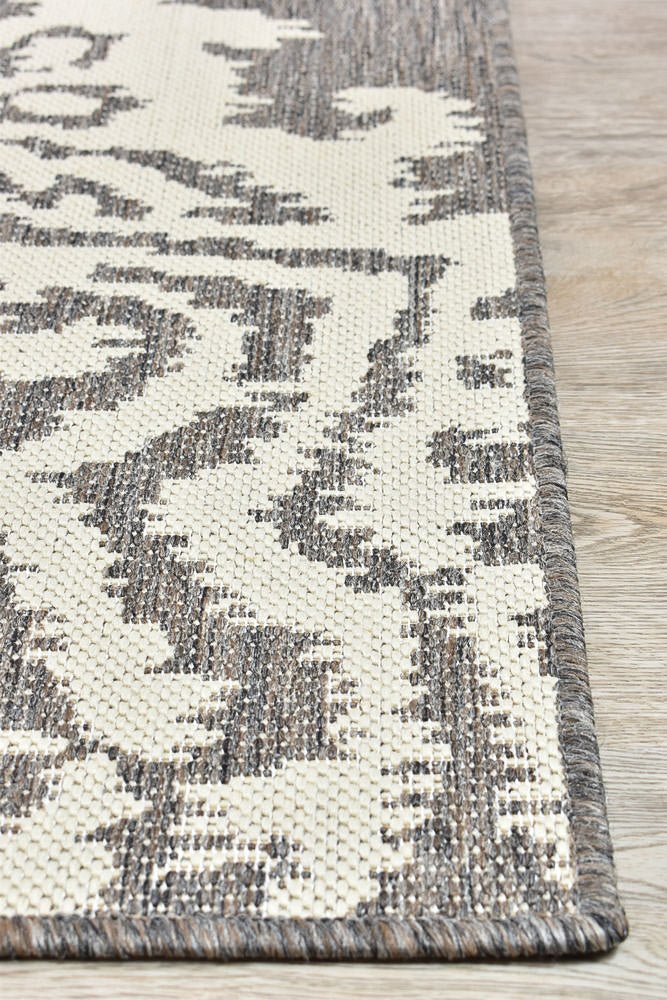 Amara Motif Brown Cream Outdoor Rug