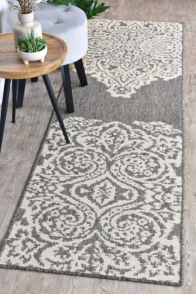 Amara Motif Brown Cream Outdoor Rug