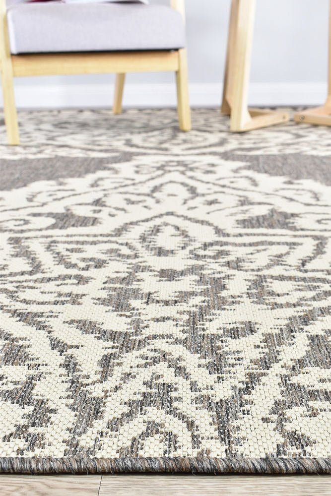 Amara Motif Brown Cream Outdoor Rug