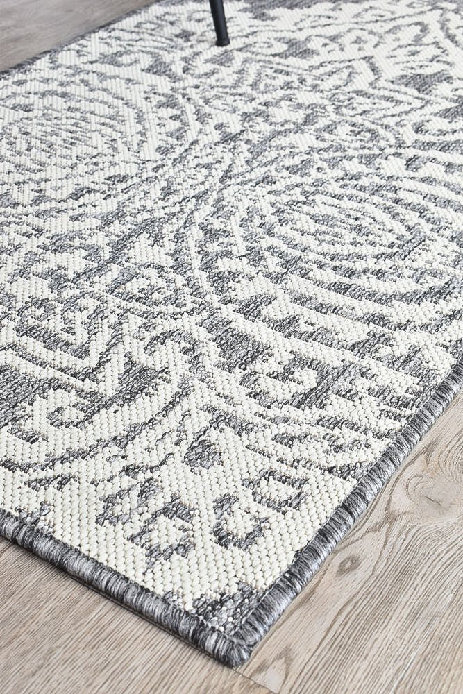 Amara Motif Grey Cream Outdoor Rug