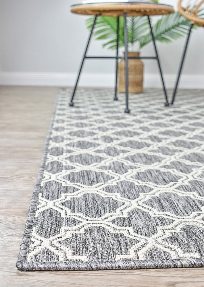 Amara Pani Light Grey Outdoor Rug