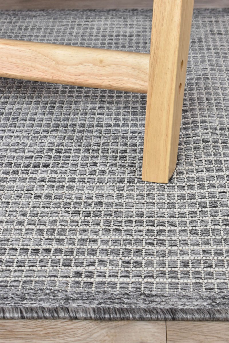 Amara Plain Light Grey Outdoor Rug