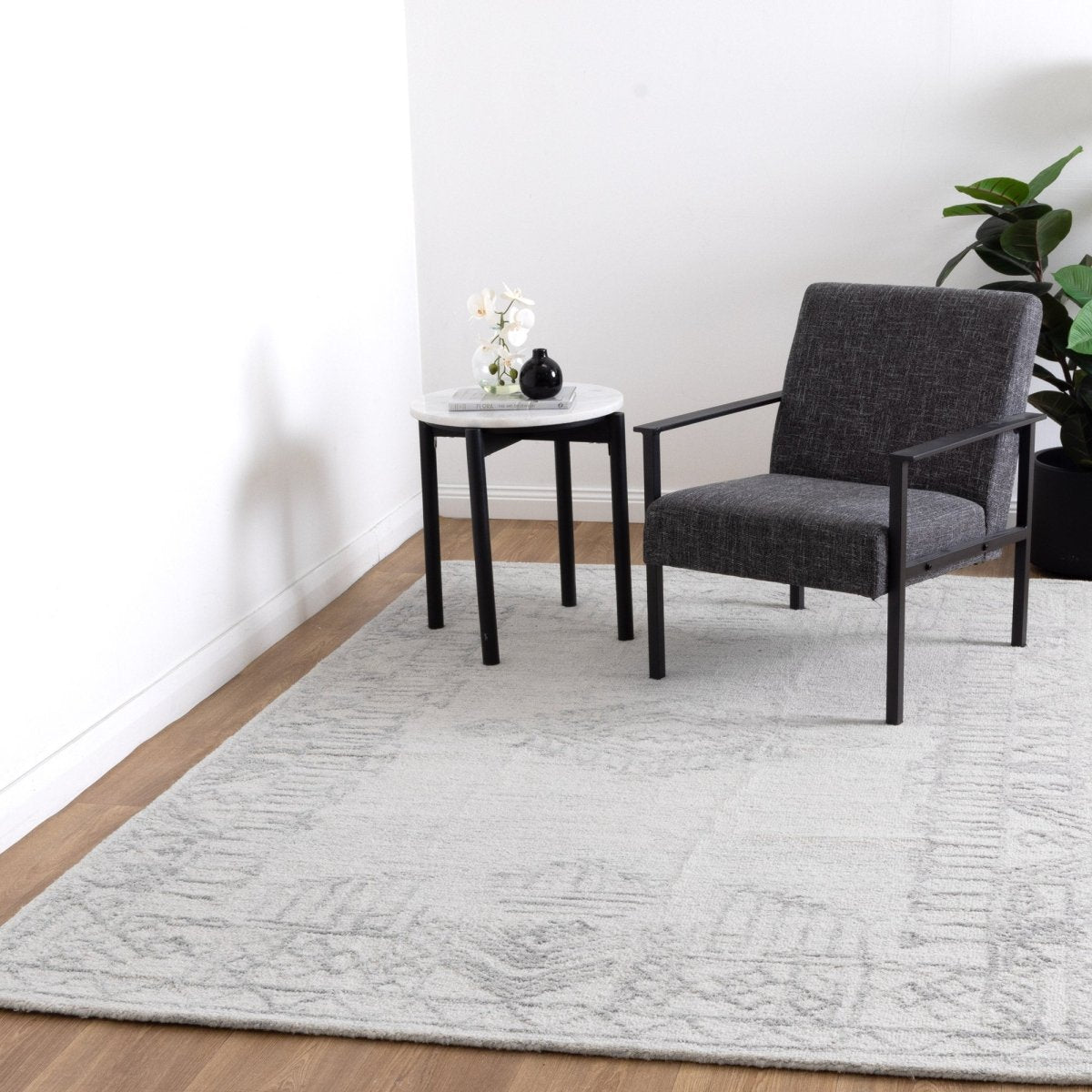 Athena Orient Ivory Wool Rug Area Rug | Ruggy