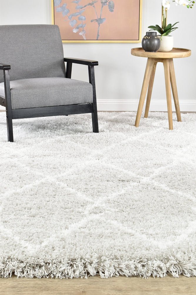 Barra Diamond Grey Shaggy Rug