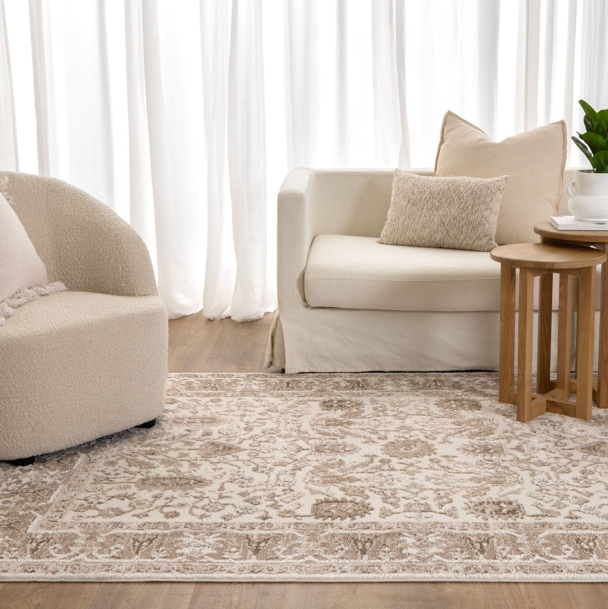 Belisse Oriental Border Brown Rug