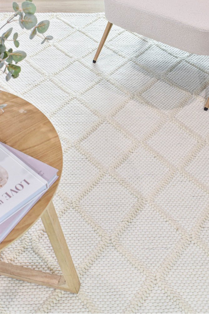 Caladen Diamond Frost Wool Rug