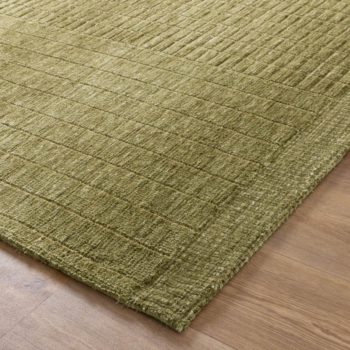 Crest Green Modern Rug