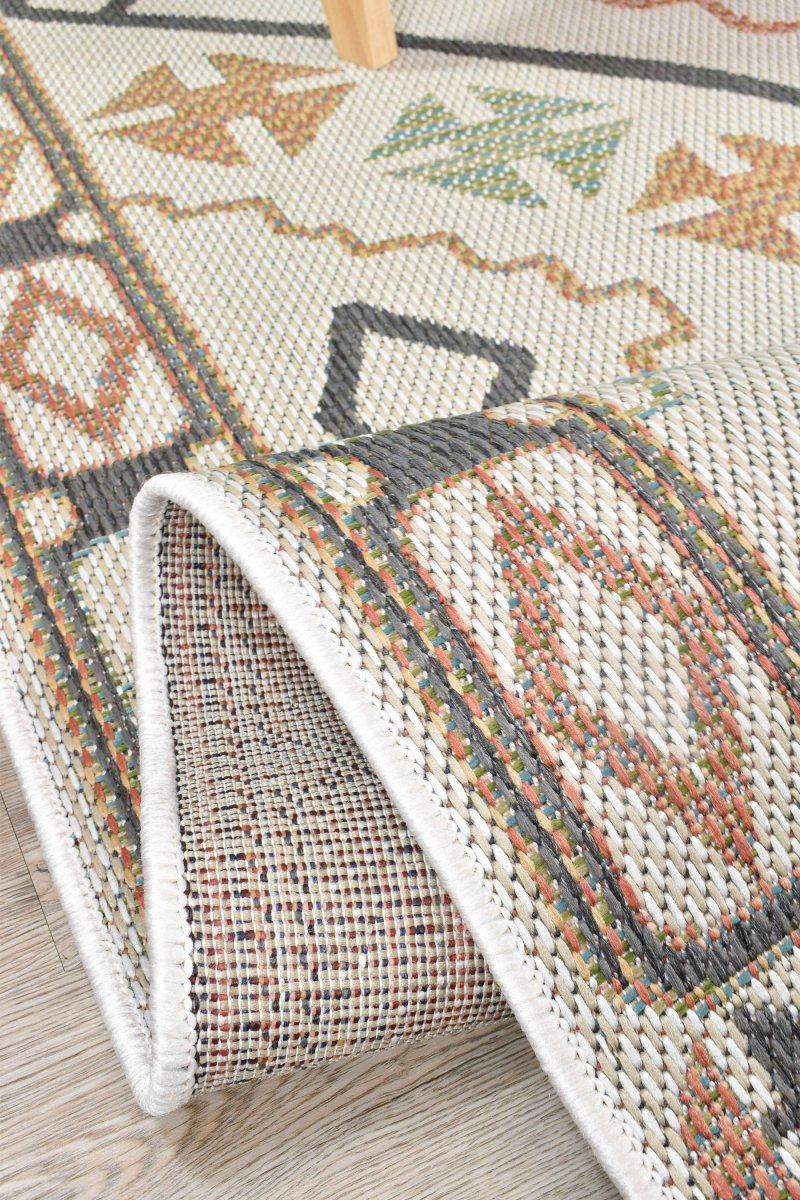 Kira Tenochca Modern Rug