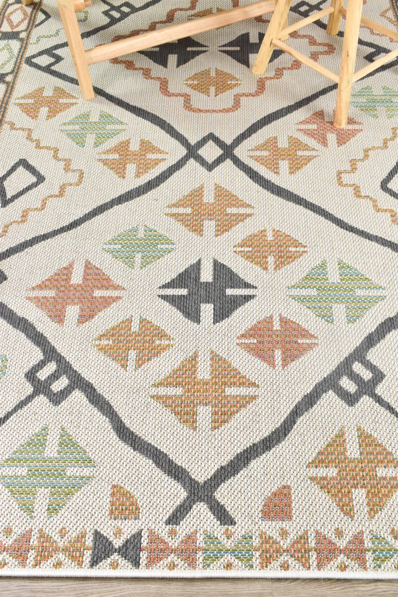 Kira Tenochca Modern Rug