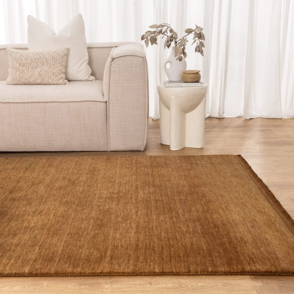 Lamia Butterscotch Hand-Knotted Wool Rug