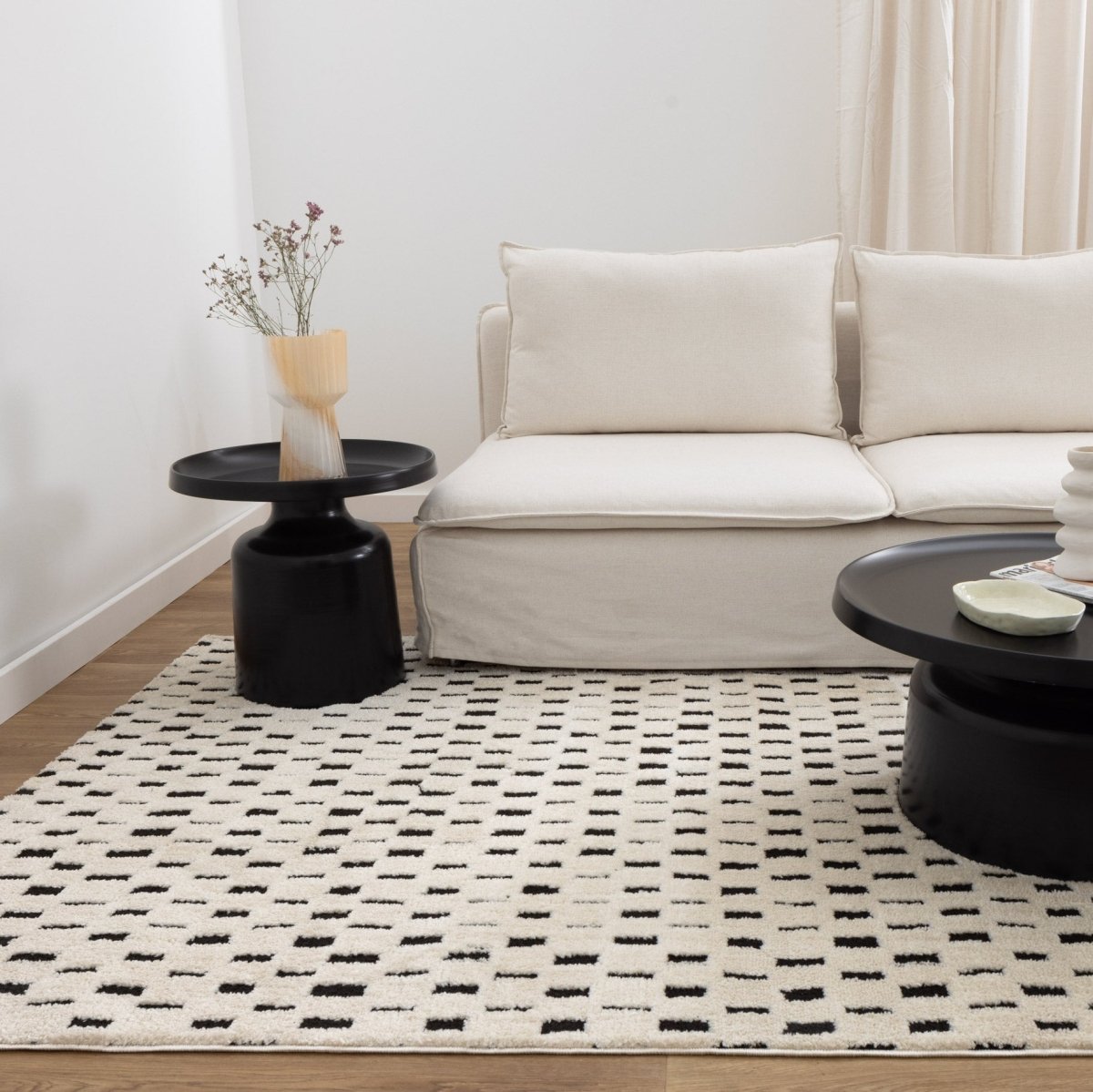 Luna Squares Black Cream Rug