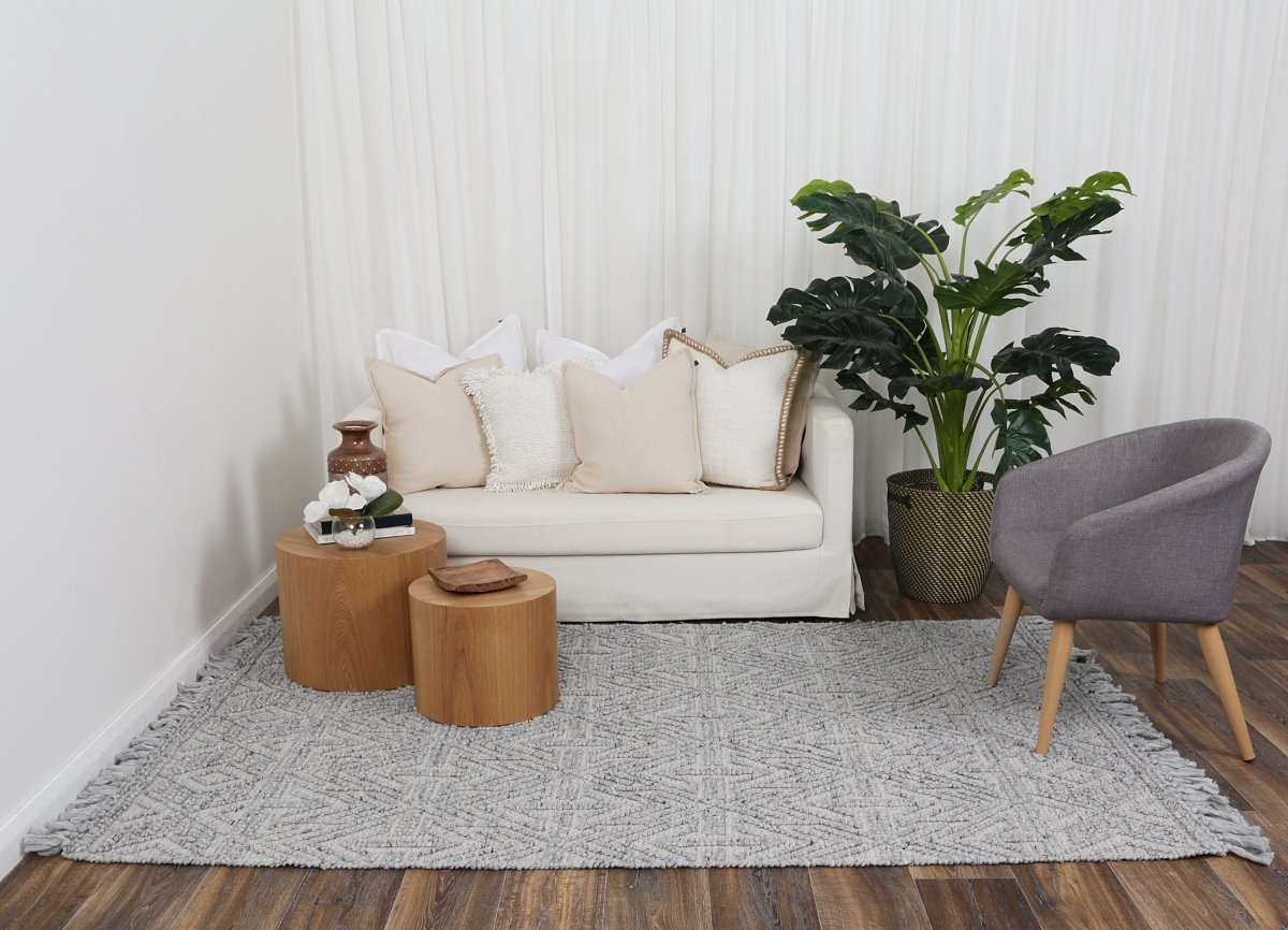 Marco Tribal Grey Wool Rug