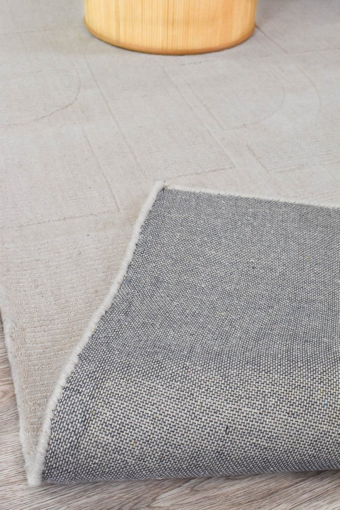 Meeka Powdered Beige Wool Rug