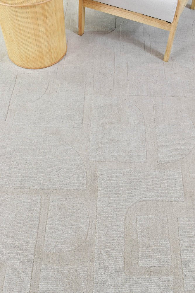 Meeka Powdered Beige Wool Rug