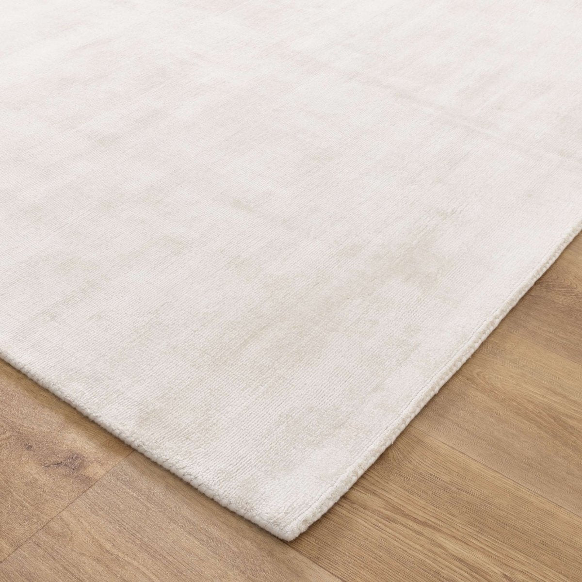 Mirra Sorbet Viscose Rug